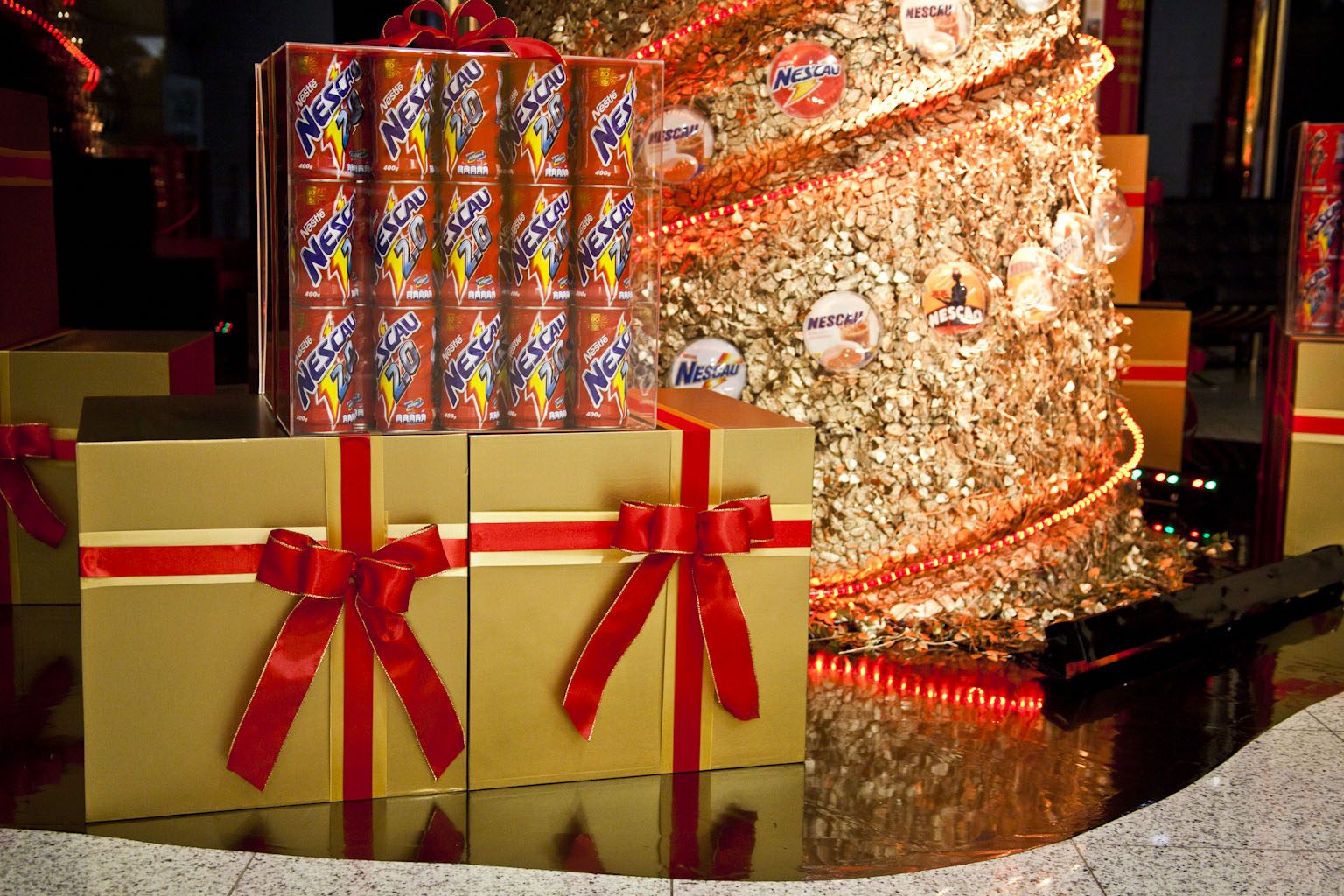 Árvore Natal Nestle: imagem 3D e projeto cenográfico em 2012 - imagem 7