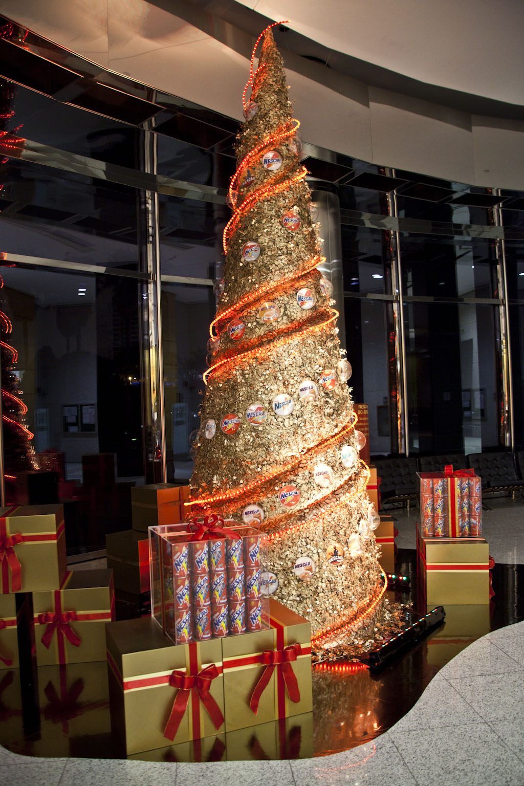Árvore Natal Nestle: imagem 3D e projeto cenográfico em 2012 - imagem 11