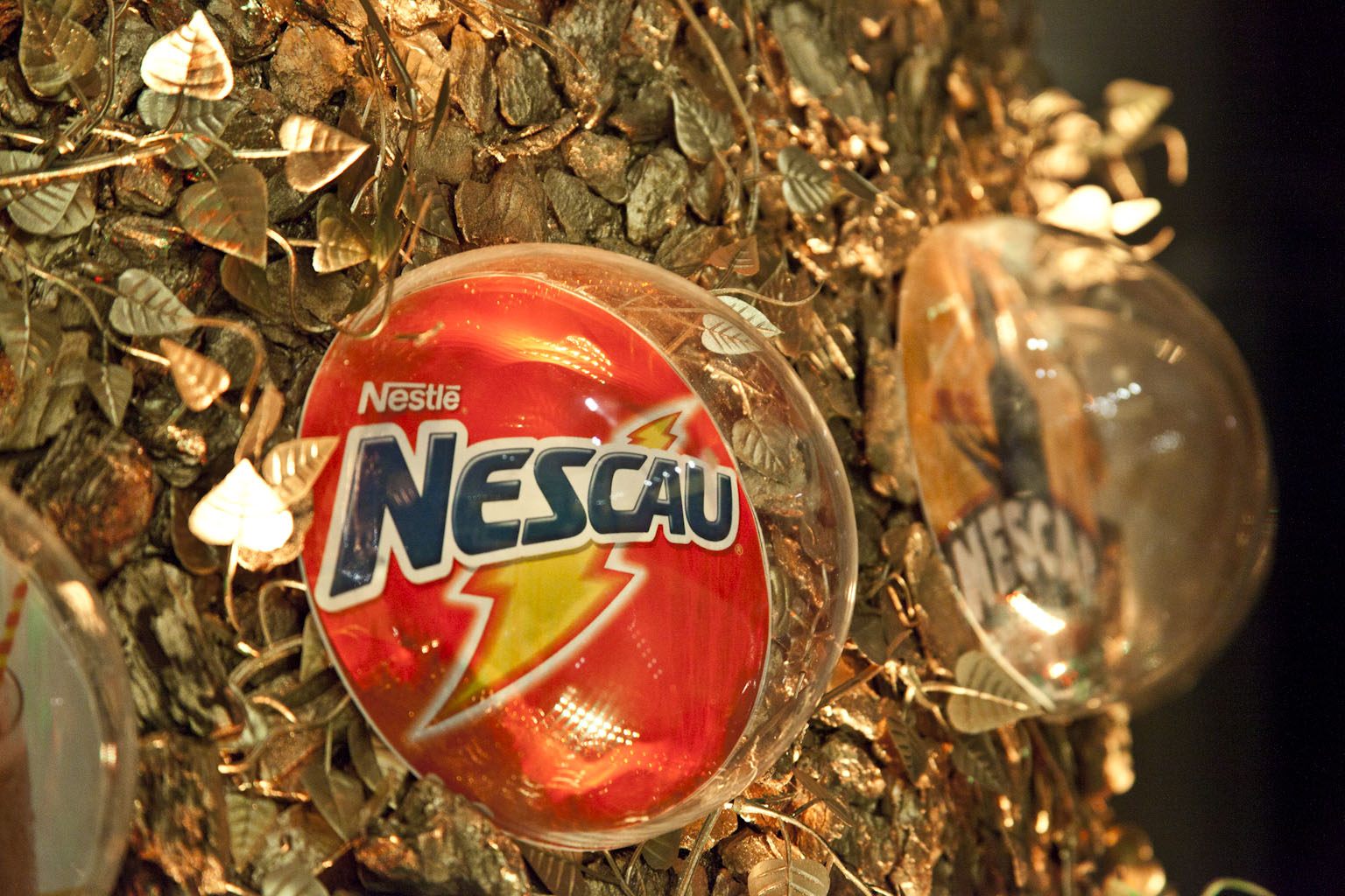 Árvore Natal Nestle: imagem 3D e projeto cenográfico em 2012 - imagem 12