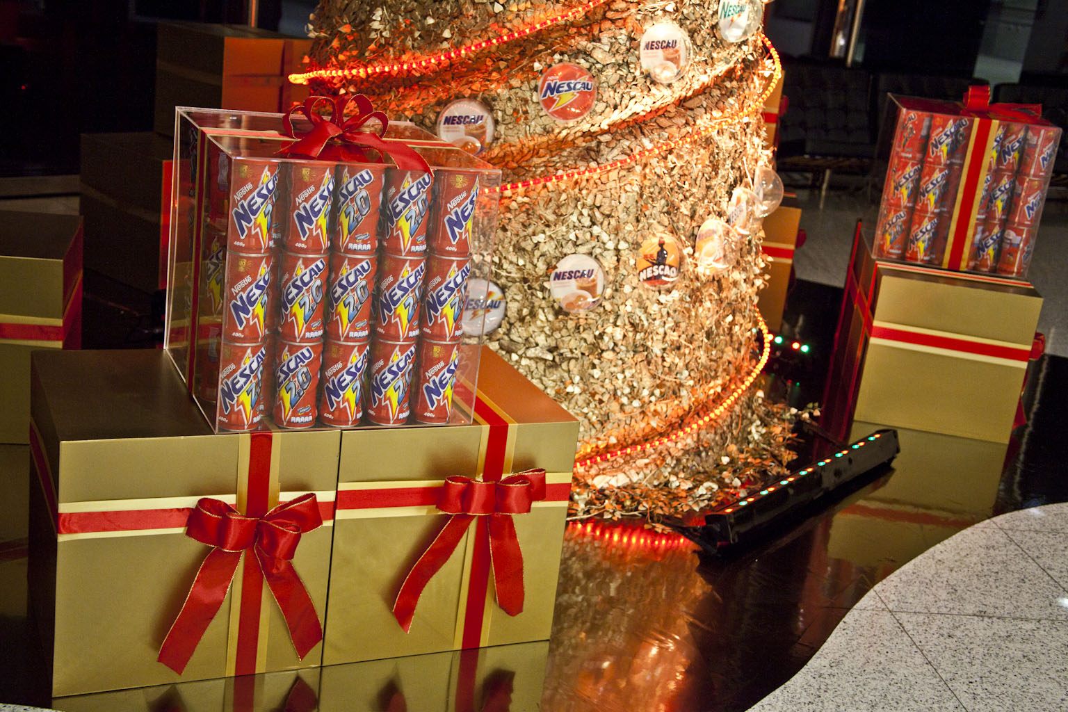 Árvore Natal Nestle: imagem 3D e projeto cenográfico em 2012 - imagem 16