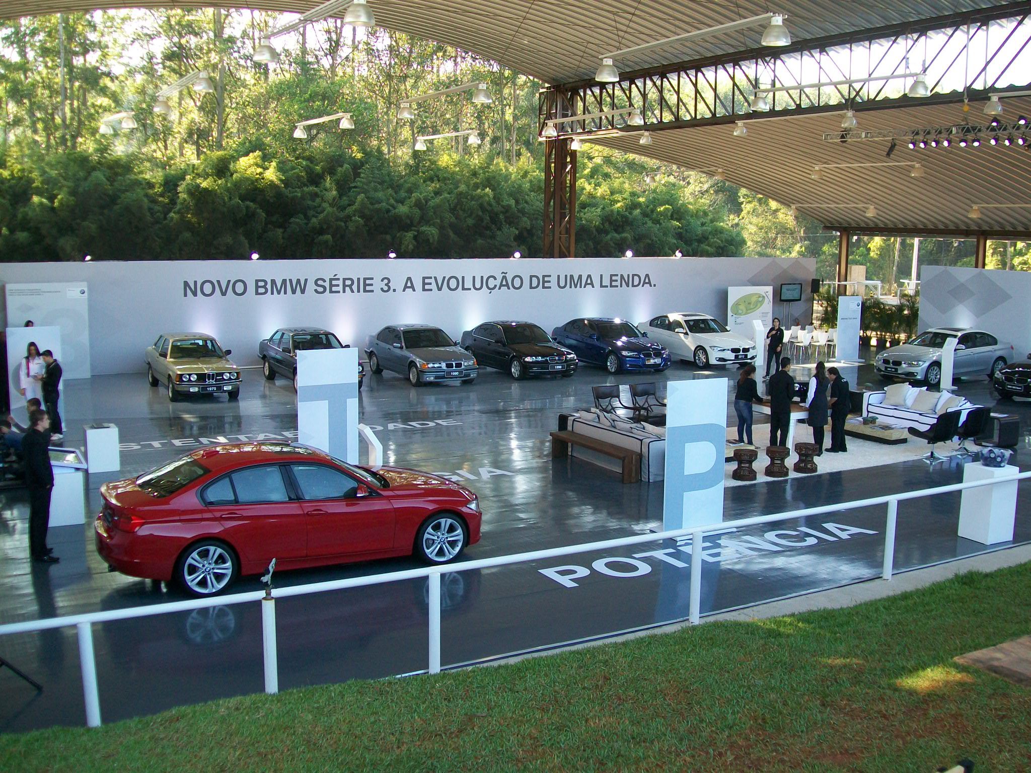 BMW Série 3: produto, imagem 3D e presença de lançamento - imagem 20