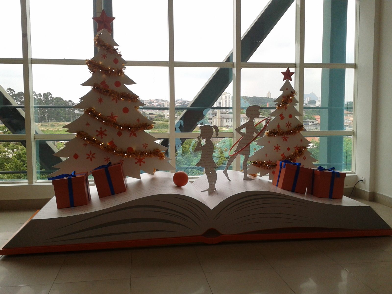 Natal Itaú: imagem 3D e projeto cenográfico em 2012 - imagem 2