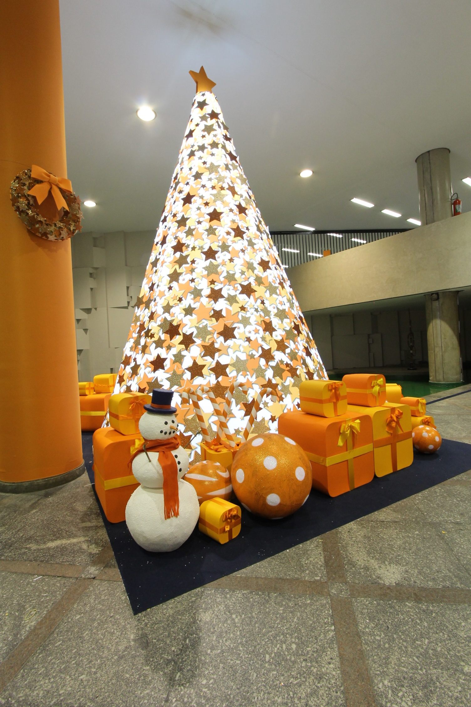 Natal Itaú: imagem 3D e projeto cenográfico em 2012 - imagem 14