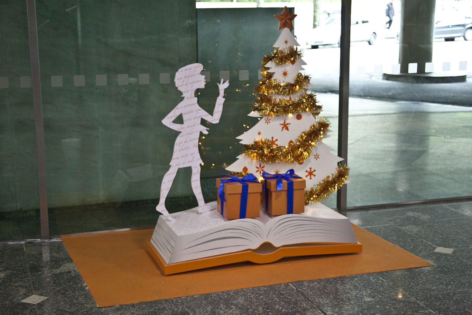 Natal Itaú: imagem 3D e projeto cenográfico em 2012 - imagem 20