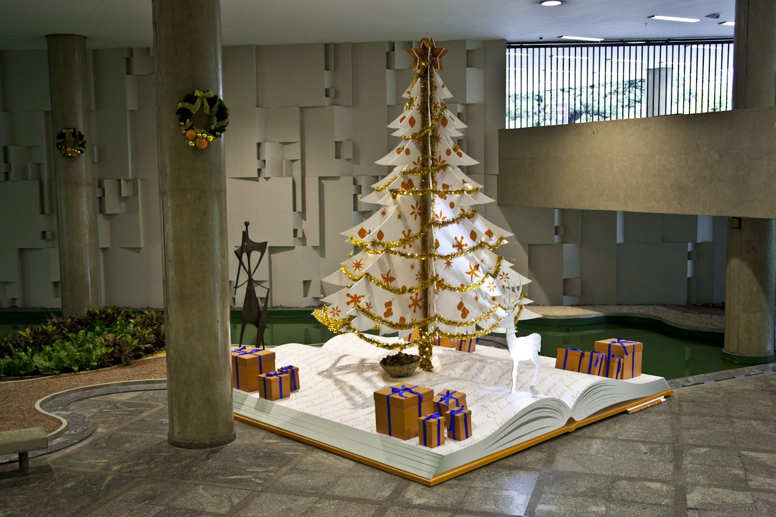 Natal Itaú: imagem 3D e projeto cenográfico em 2012 - imagem 30