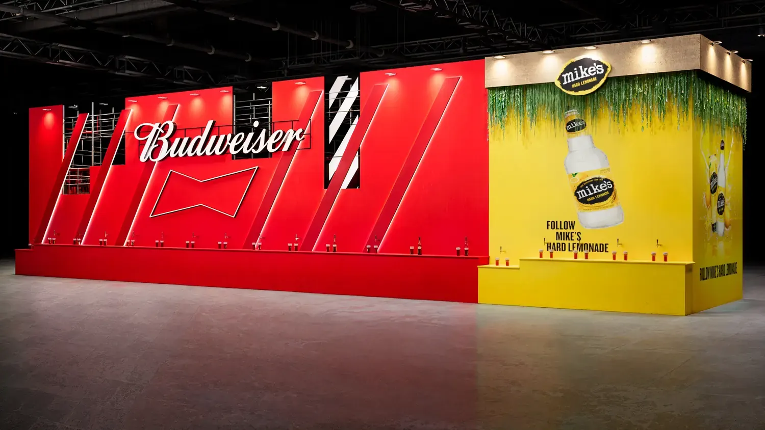 Budweiser no Lollapalooza: bar, música e marca em alto volume visual - imagem 1