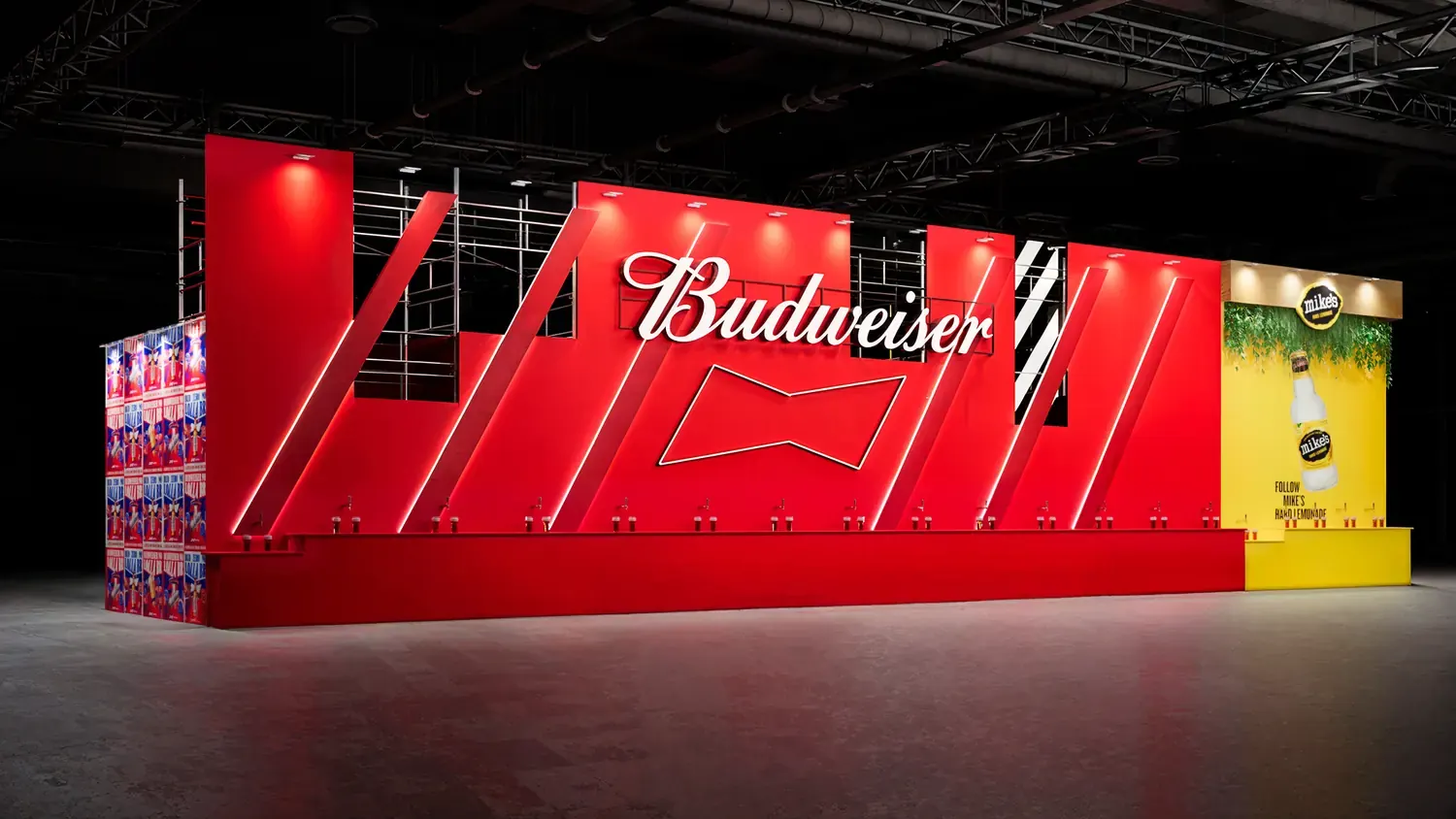 Budweiser no Lollapalooza: bar, música e marca em alto volume visual - imagem 5