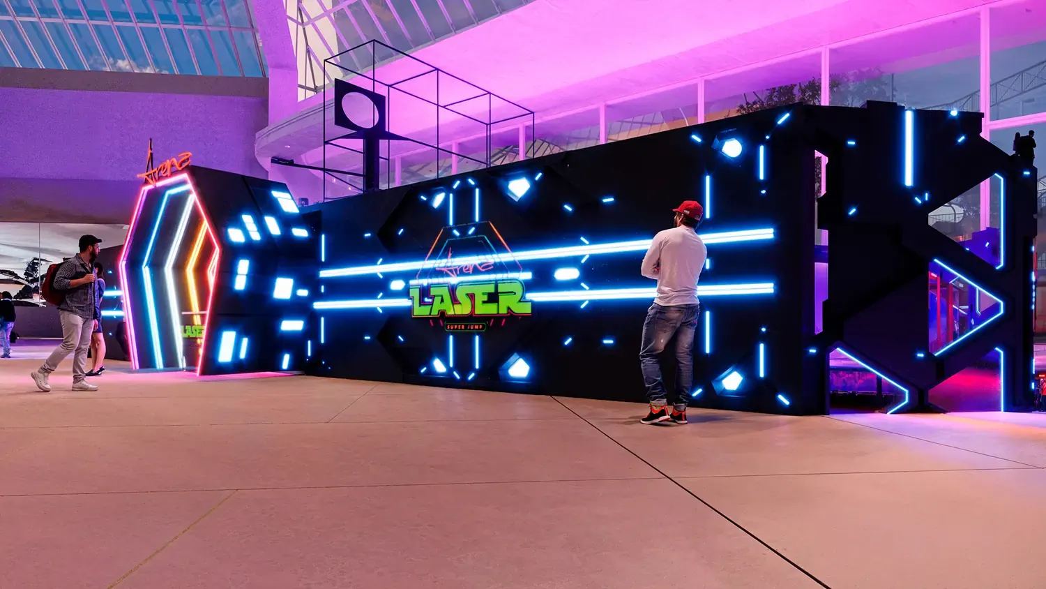 LaserShot: jogo, luz e precisão em experiência interativa - imagem 2
