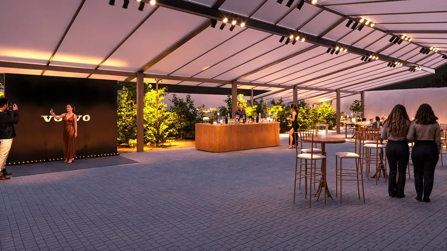 Volvo: hospitality com design discreto e permanência ao ar livre - imagem 2