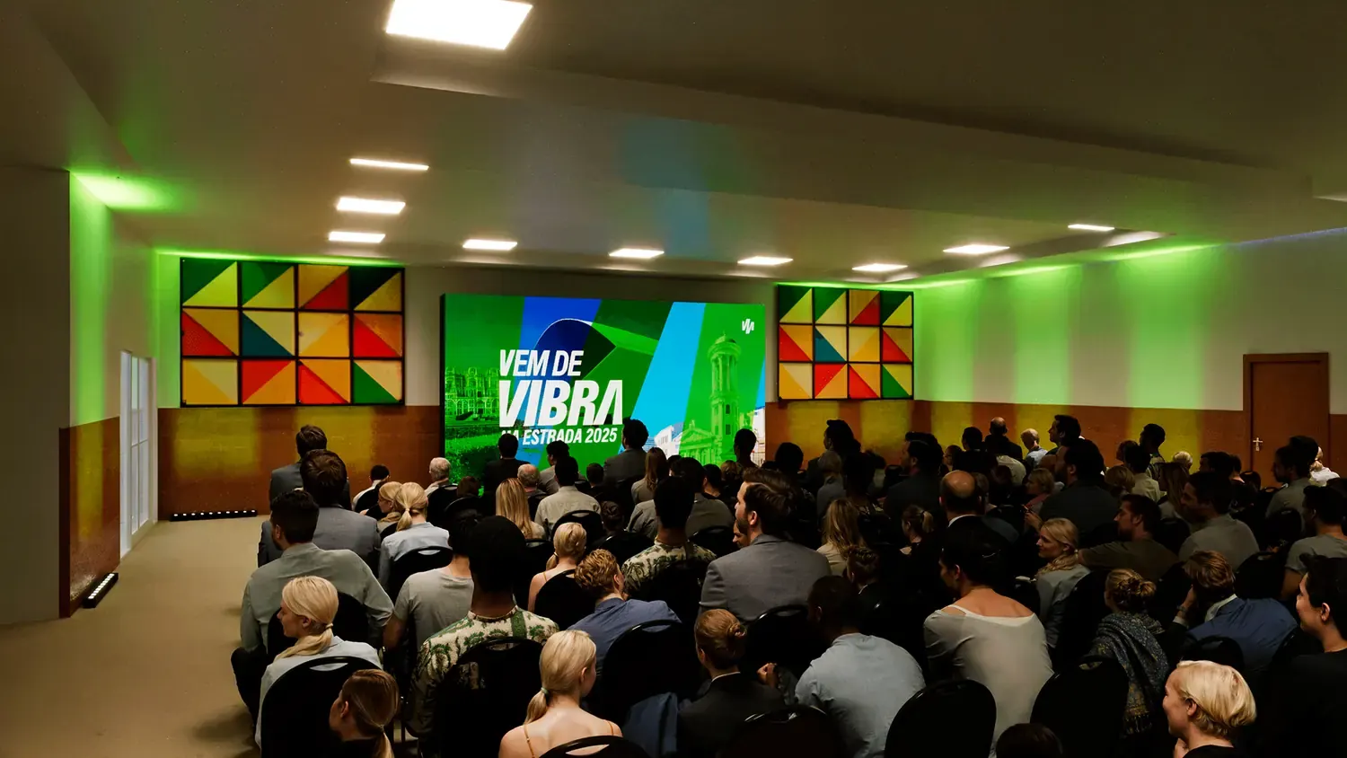 Vibra: roadshow de energia com palco verde e mensagem em movimento - imagem 4