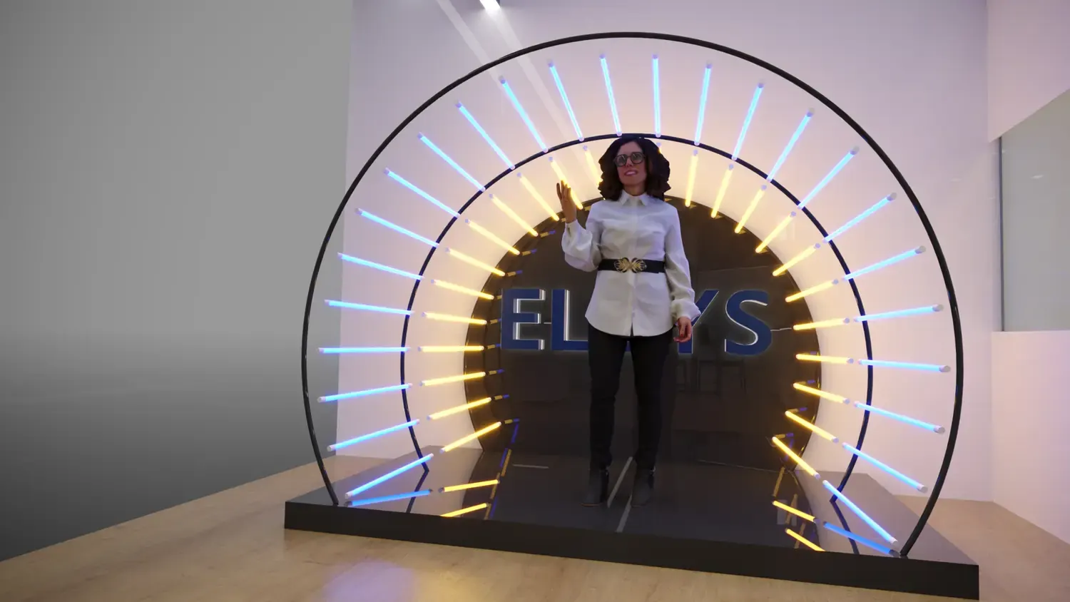 ELSYS: conexão, produto e tecnologia em estande de leitura elétrica - imagem 6