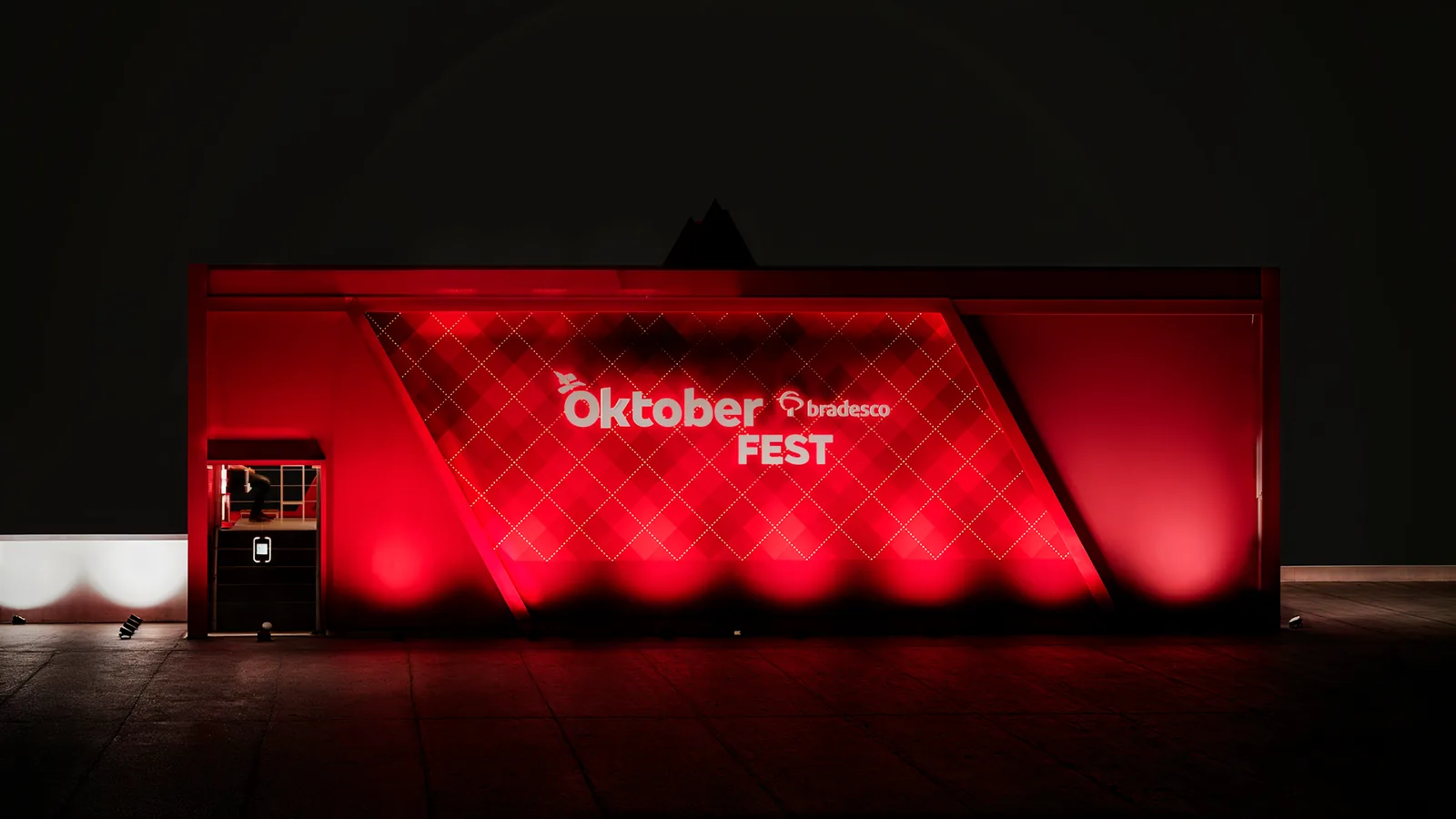 91 1554 BRADESCO CAMAROTE OKTOBERFEST 24: imagem 3D e narrativa para defender melhor a ideia - imagem 4
